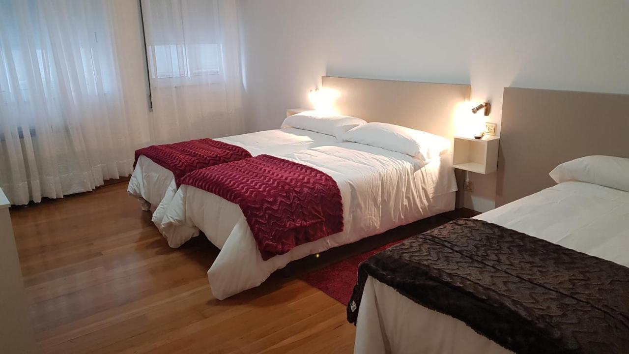 Apartamentos Shalom Ribadeo Luaran gambar